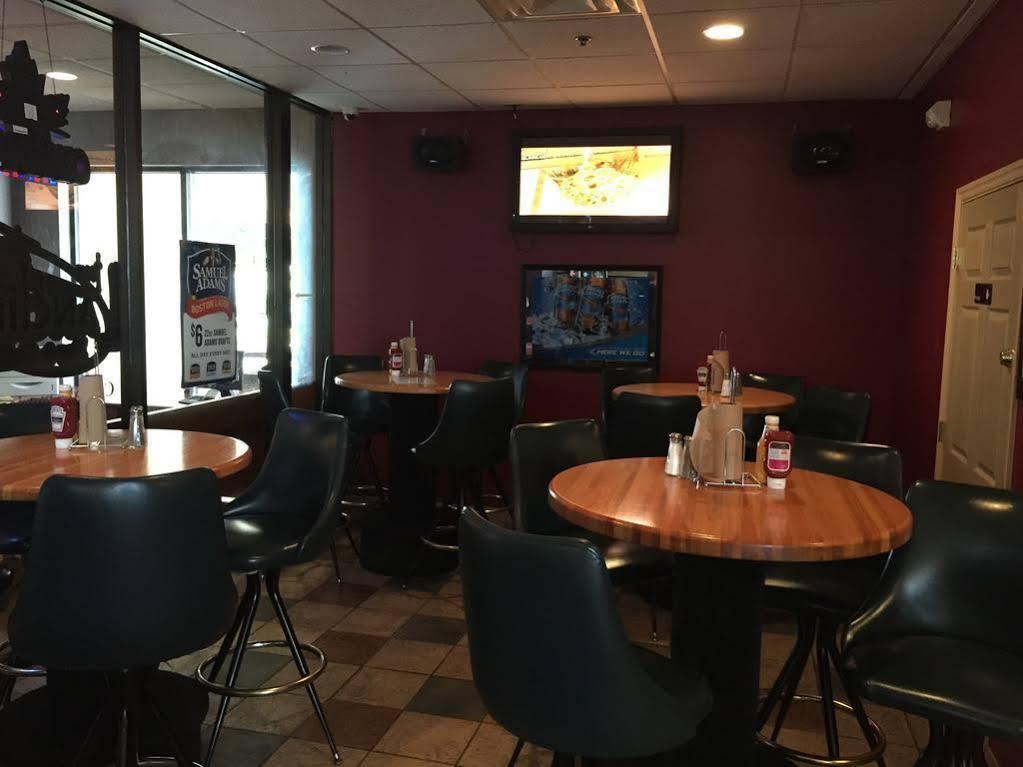 Comfort Inn & Suites Buffalo Airport Экстерьер фото