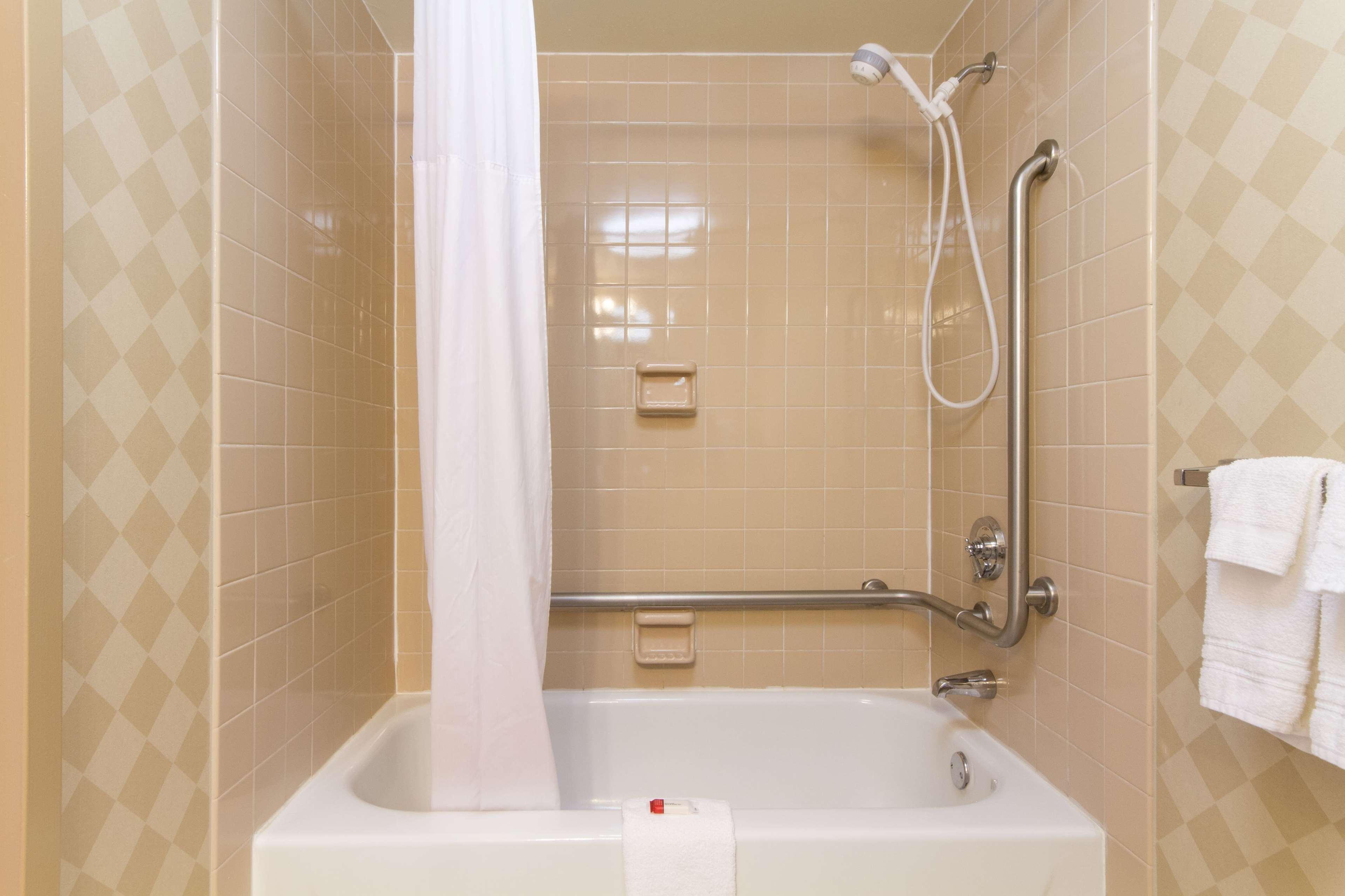 Comfort Inn & Suites Buffalo Airport Экстерьер фото