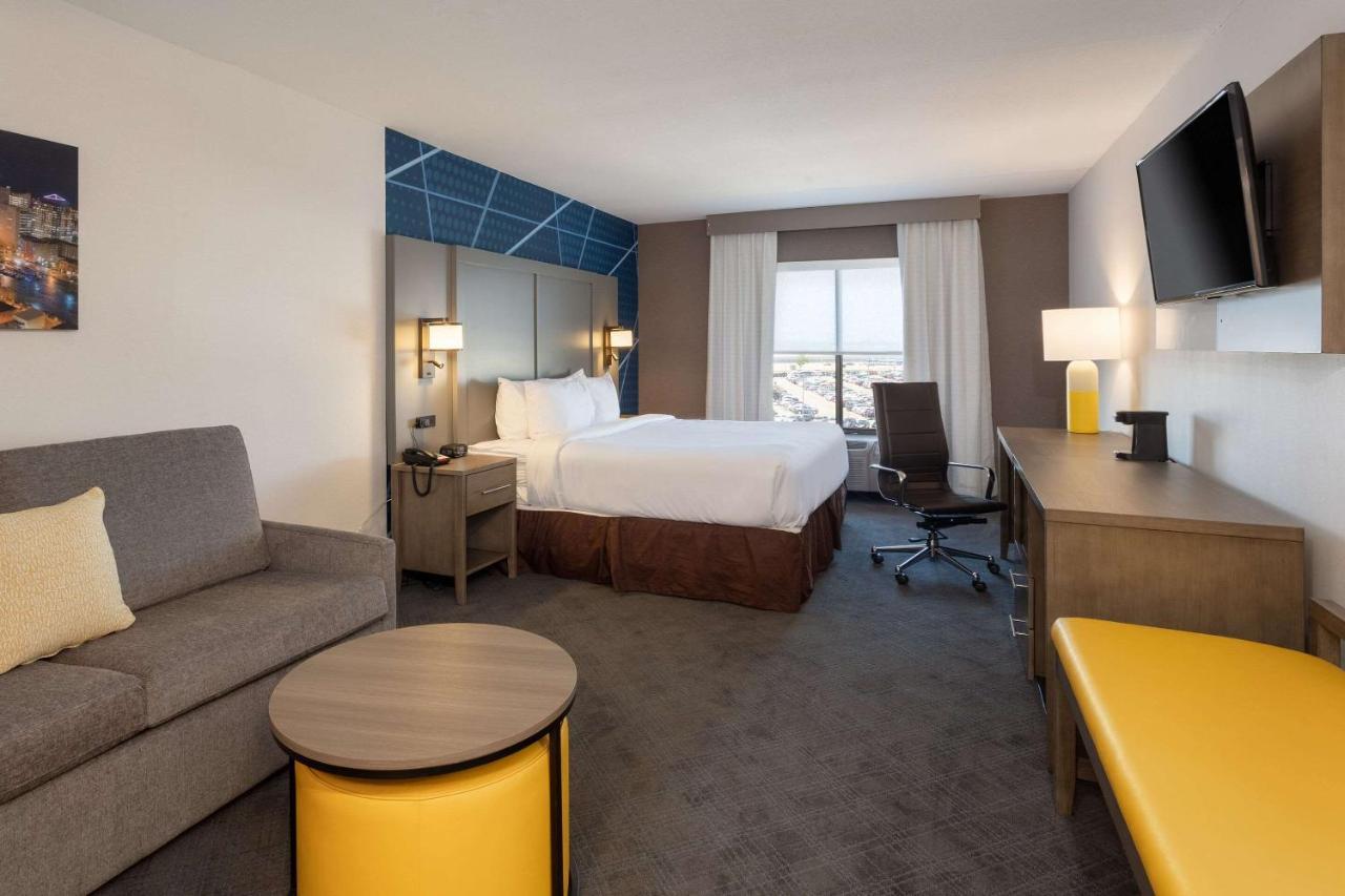 Comfort Inn & Suites Buffalo Airport Экстерьер фото
