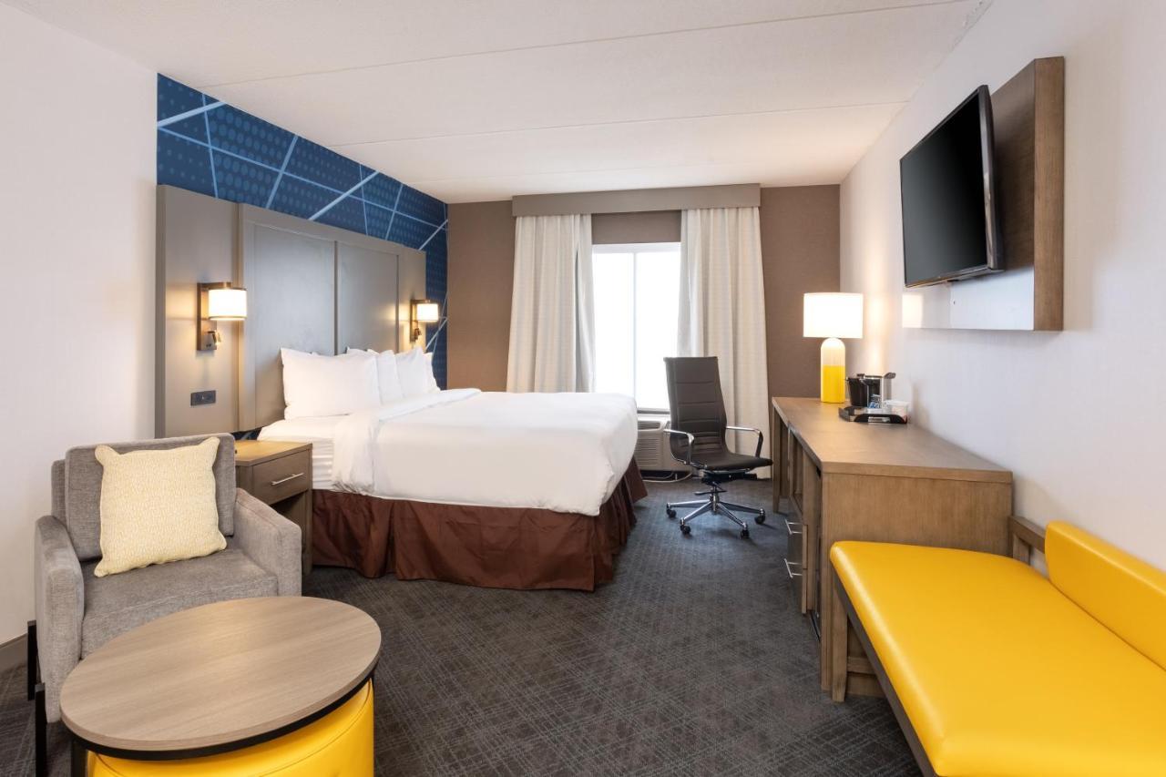 Comfort Inn & Suites Buffalo Airport Экстерьер фото